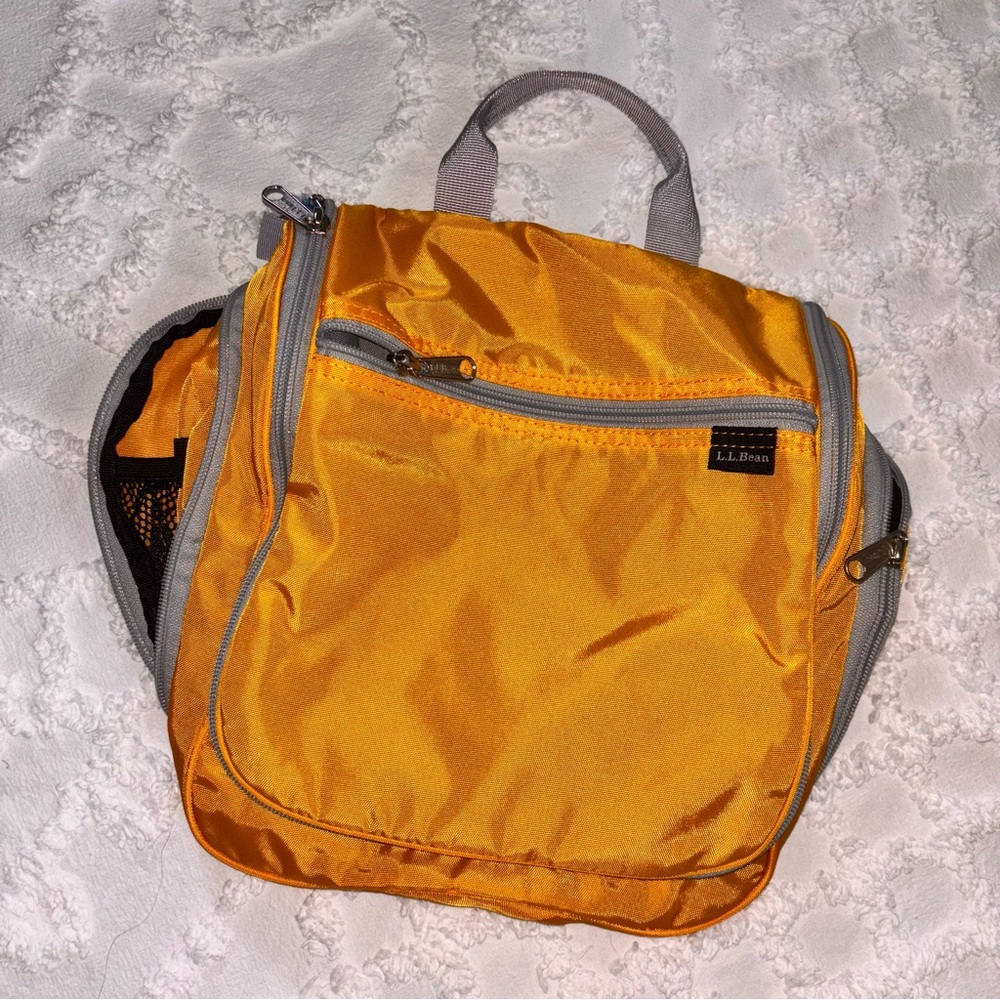 L. L. Bean Classic Yellow Small Toiletries Travel Bag Kit hanging camp